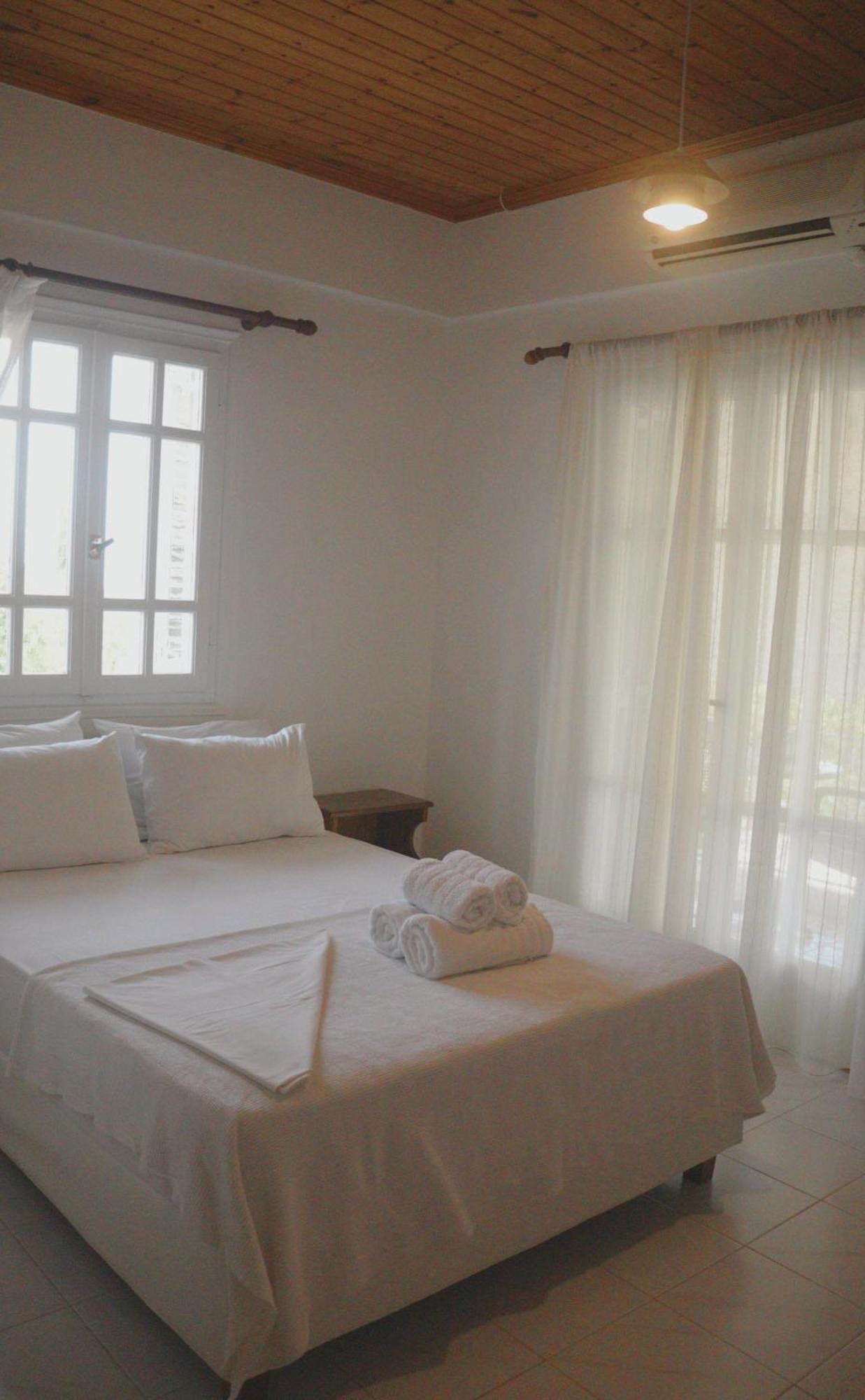 Kondilw Rooms Kalamitsi  Ngoại thất bức ảnh