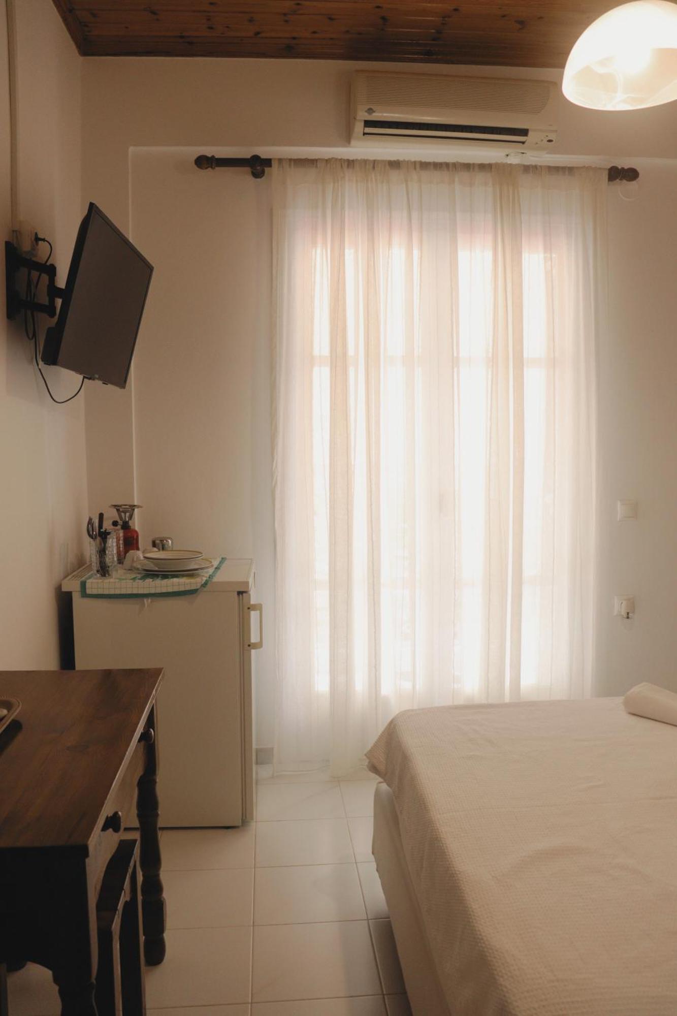 Kondilw Rooms Kalamitsi  Ngoại thất bức ảnh