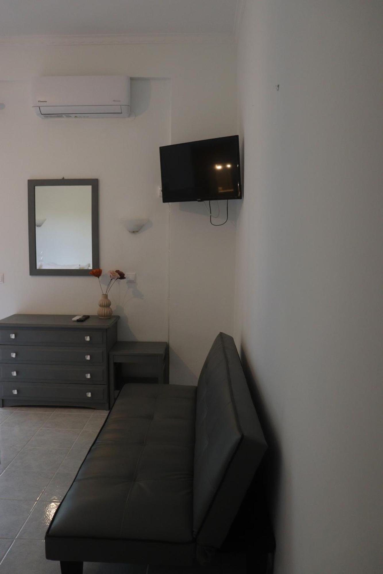 Kondilw Rooms Kalamitsi  Ngoại thất bức ảnh